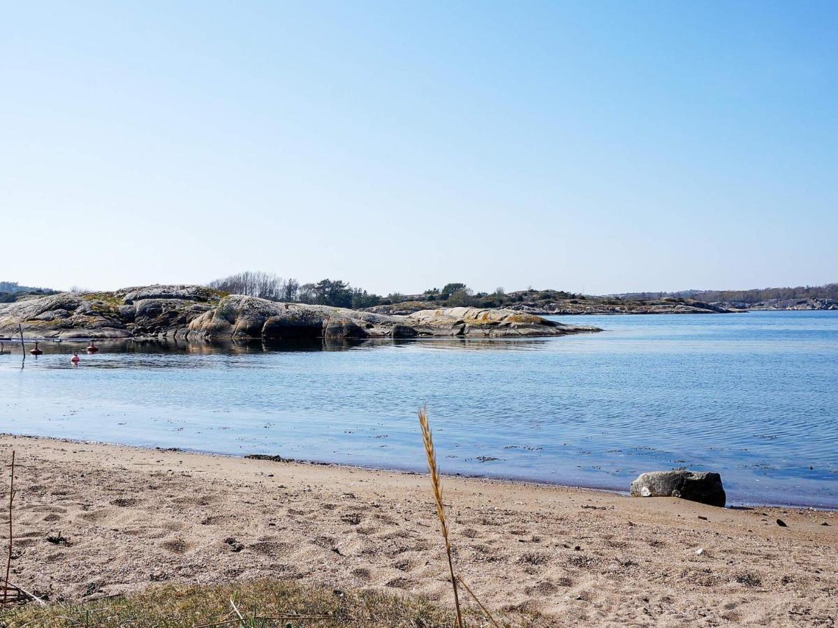 6 Person Holiday Home In Str Mstad Strömstad Exteriör bild