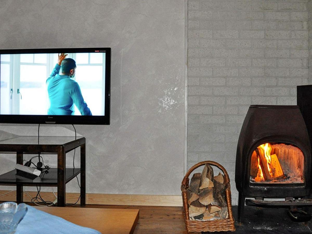 6 Person Holiday Home In Str Mstad Strömstad Exteriör bild