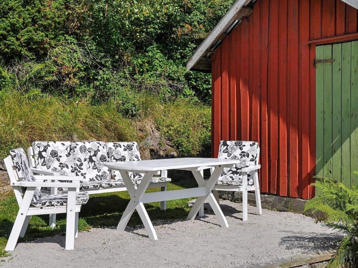 6 Person Holiday Home In Str Mstad Strömstad Exteriör bild