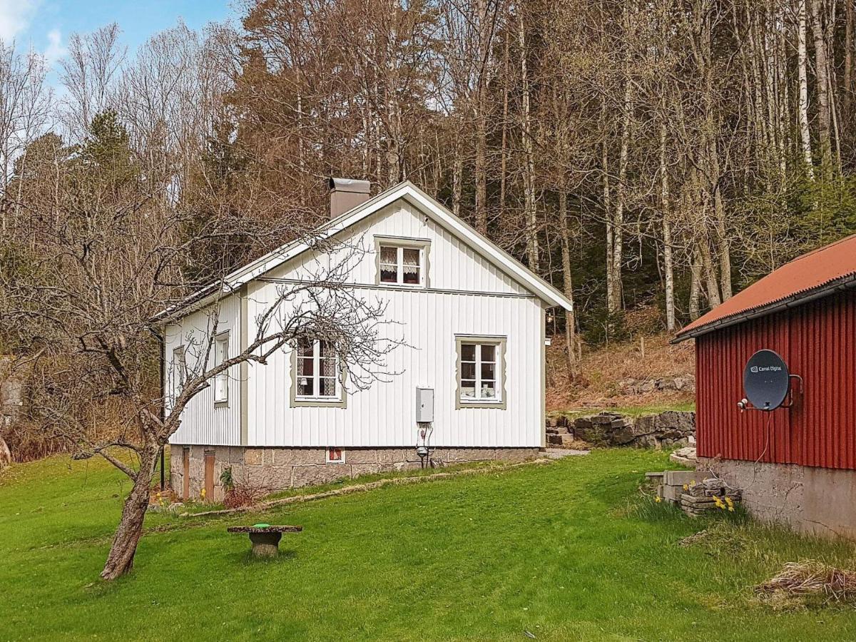 6 Person Holiday Home In Str Mstad Strömstad Exteriör bild