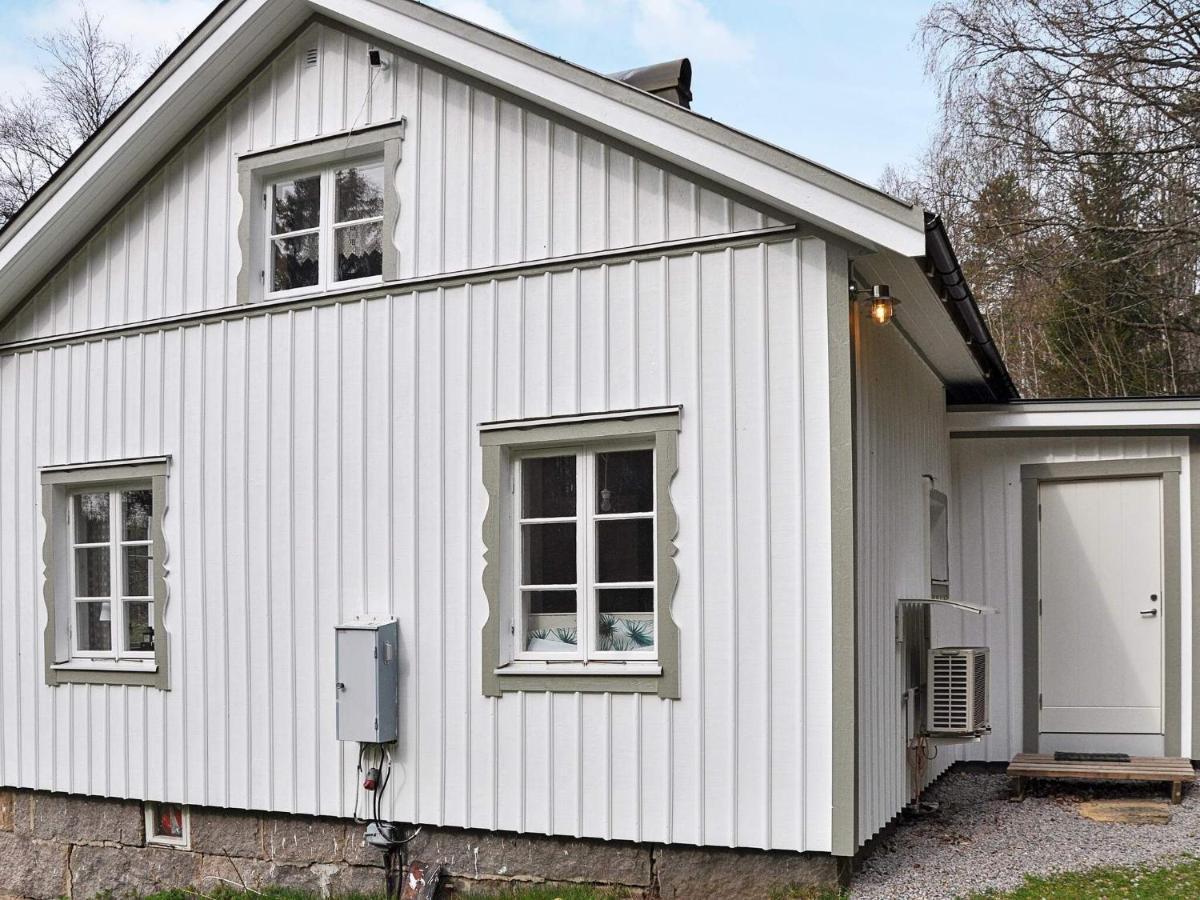 6 Person Holiday Home In Str Mstad Strömstad Exteriör bild