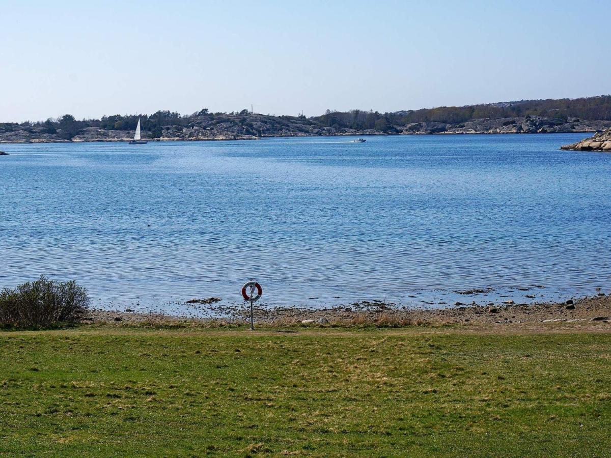 6 Person Holiday Home In Str Mstad Strömstad Exteriör bild